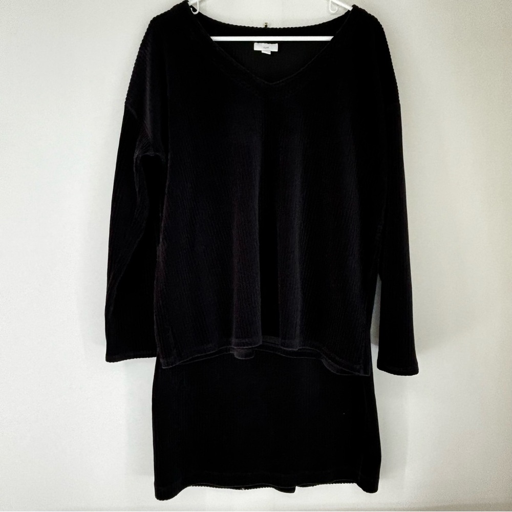 J Jill 2 Piece Set shirt and skirt black wide ribbed velour Large